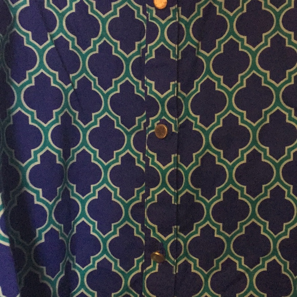 LANDS’END BUTTON DOWN - Picture 3 of 6